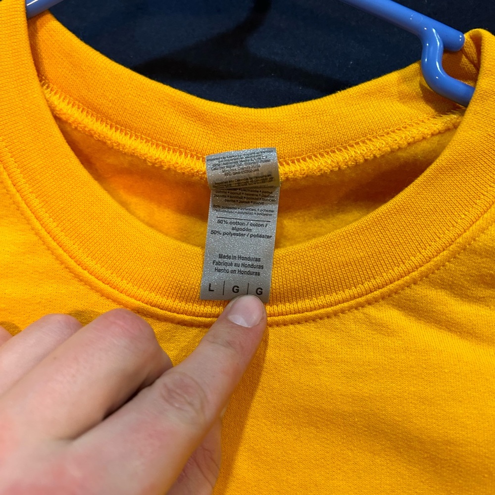 Womens Crew Neck - Picture 2 of 3